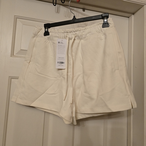 CRZ YOGA Pants - CRZ YOGA Women's Cream Athletic Shorts